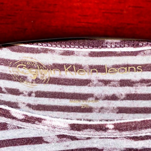 Calvin Klein Stone Washed Casual T Size Large - Picture 4 of 6